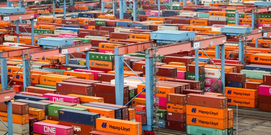 Containerterminal Hafen Zölle
