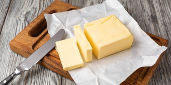 butter mit messer