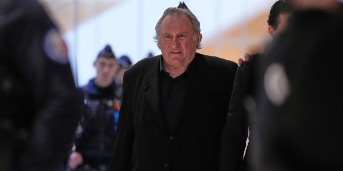 Wegen sexueller Belästigung von zwei Frauen wurde Gérard Depardieu im vergangenen Monat zu 18 Monaten Haft auf Bewährung verurteilt. (Foto: Archiv) Französischer Schauspieler Gérard Depardieu