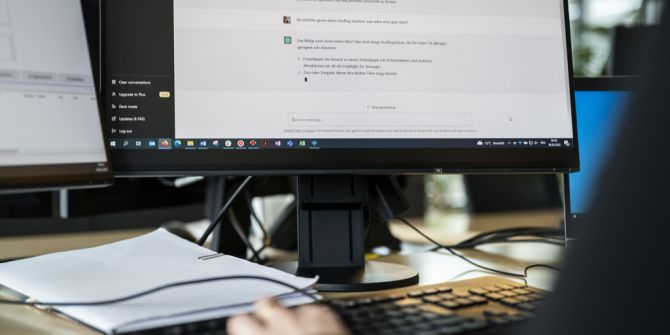 Computer Arbeitsplatz Künstliche Intelligenz