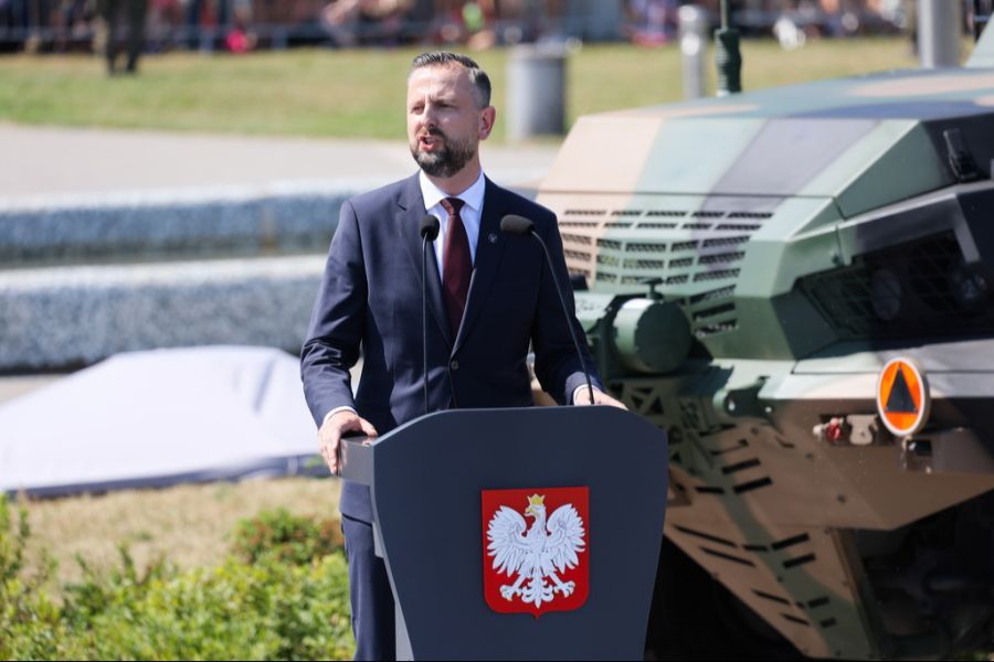 Laut dem polnischen Verteidigungsminister Wladyslaw Kosiniak-Kamysz handelt es sich um eine Provokation Russlands.