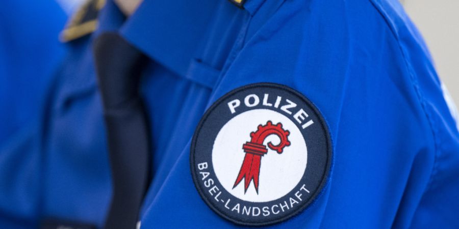 Die Polizei Basel-Landschaft stand am Mittwochnachmittag wegen einer Kollision in Binningen im Einsatz. (Symbolbild)