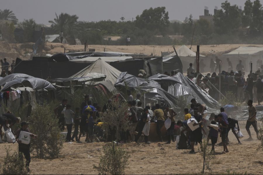 Sie fordert eine Beendigung des Konflikts und grossangelegte Humanitäre Hilfe.