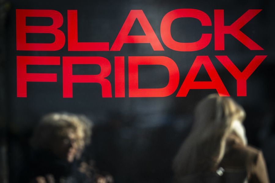 Dropshipping-Shops werben mit irreführenden Rabatten. (Symbolbild)