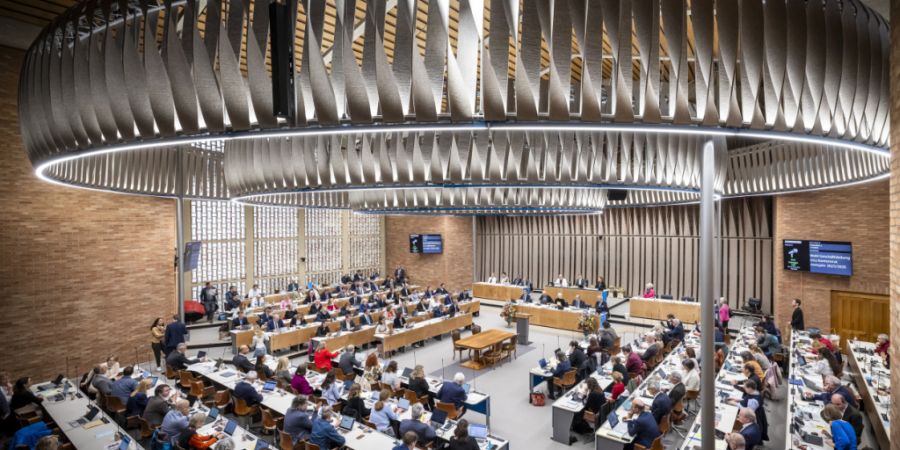 Der Kantonsrat hat am Montag eine Steuerfusssenkung um 3 Prozentpunkte beschlossen. (Archivbild)