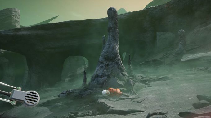 Die Protagonistin stösst auf einen anderen Astronauten. Das Bewegen auf den Felsen geht nur mühsam. the invincible walking-simulator