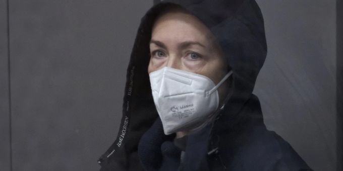 Alsu Kurmasheva am heutigen Montag vor Gericht in Russland. us-journalistin russland gefängnis