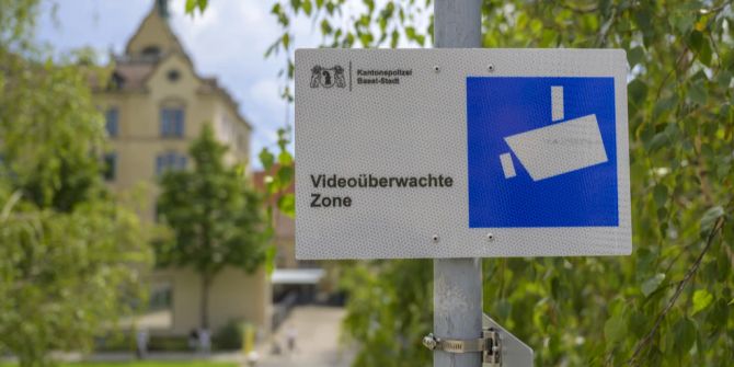 videoschild dreirosenanlage