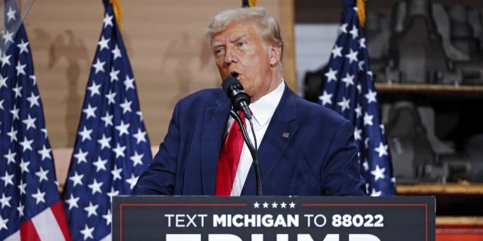 Donald Trump bei einem Wahlkampfauftritt im Michigan im September 2023. (Archivbild) Donald Trump Vorwahlen Michigan