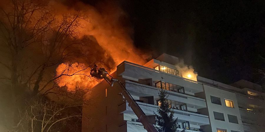 Brand in Dachwohnung