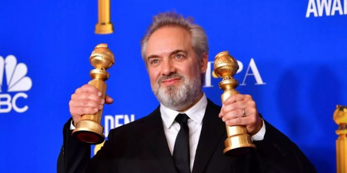 Sam Mendes mit seinen Preisen für «1917» Sam Mendes mit seinen Preisen für «1917»