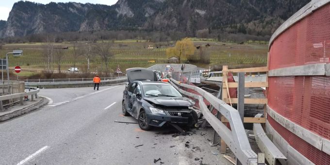 Zizers Gr Halsbrecherische Fahrt Mit Unfall Beendet