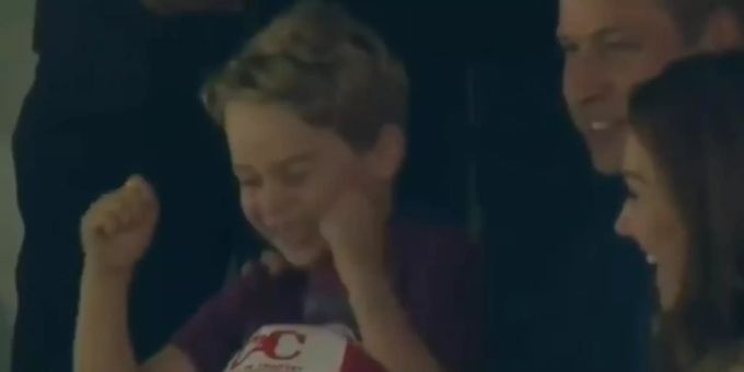 Beim Fussball-Match - Keiner jubelt so herzig wie Prinz George (6)