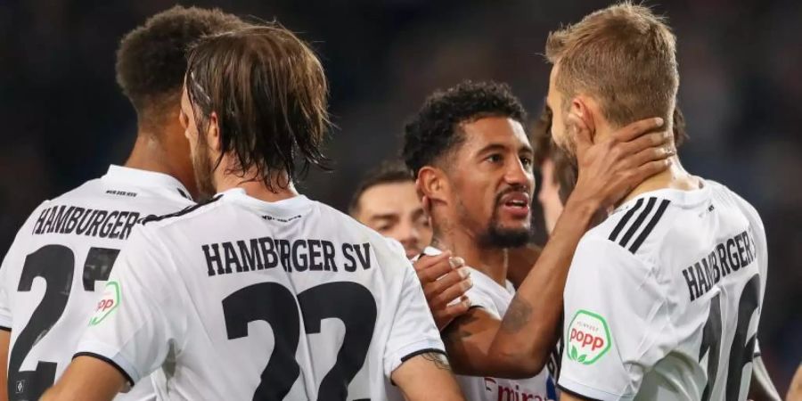 Der HSV führt die Tabelle der 2. Liga an. Foto: Friso Gentsch/dpa