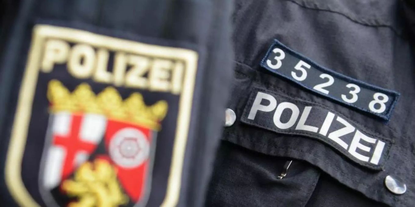 Polizeigewerkschaft Lehnt Kennzeichnungspflicht Für Niedersächsische Beamte Ab - otrupjp