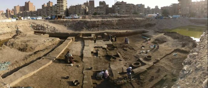 Eine Ausgrabungsstätte auf dem Areal der einstigen Tempelstadt Heliopolis in Kairo. (Archivbild) heliopolis