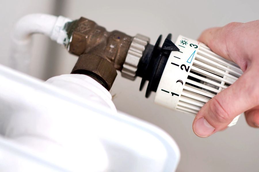 Die Energiekosten steigen, es wird immer mehr Strom und Gas gespart.
