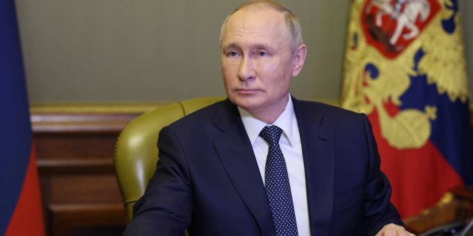 Wladimir Putin am 10. Oktober in St.Petersburg. Ukraine Krieg