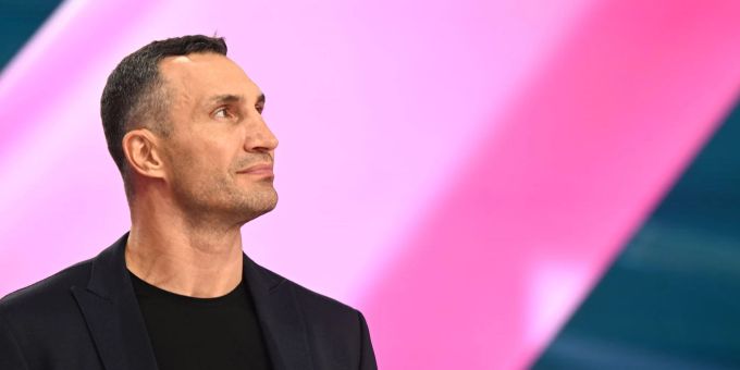 Der ehemalige Boxer Wladimir Klitschko möchte Kindern mit seinem neuen Buch helfen, ihre eigenen Ziele und Träume zu verfolgen. Der ehemalige Boxer Wladimir Klitschko möchte Kindern mit seinem neuen Buch helfen, ihre eigenen Ziele und Träume zu verfolgen.