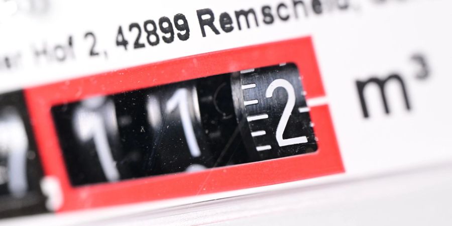 Anzeige einer Gasuhr in einem Privathaus: Eine Experten-Kommission will Empfehlungen zur Gaspreisbreme erarbeiten.