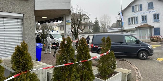 Nau vor Ort - Messer-Mord in Rupperswil AG: Frau war «blutüberströmt»