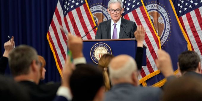 «Die Inflation ist deutlich zurückgegangen, während der Arbeitsmarkt stark geblieben ist, und das sind sehr gute Nachrichten», sagt Fed-Chef Jerome Powell. Fed-Chef Jerome Powell