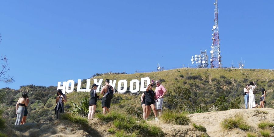 «Eine Menge Leute wollen eine Grossaufnahme»: Touristen vor dem Hollywood-Schriftzug.