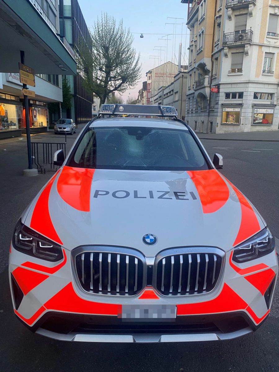 Frontscheibe von Polizeiauto