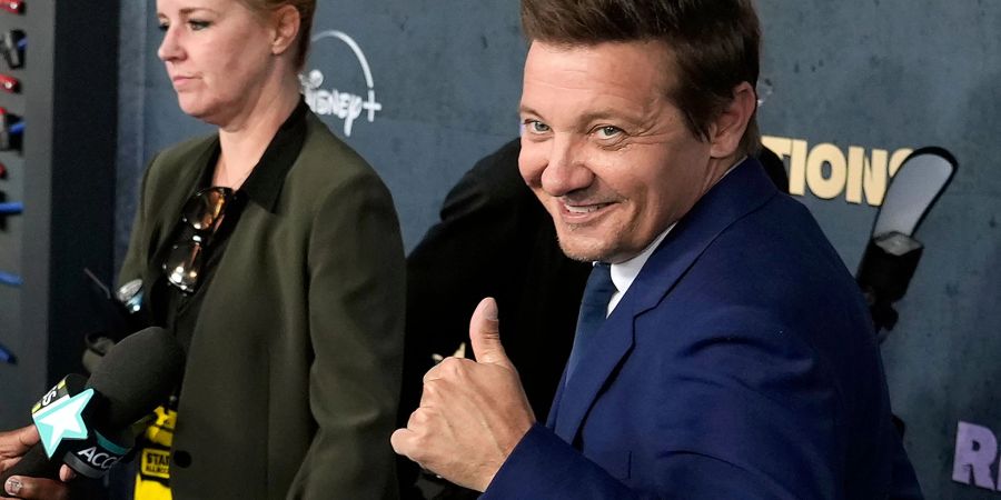 Jeremy renner