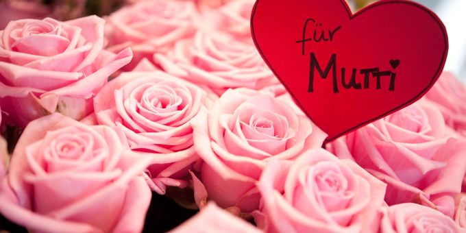 Es müssen nicht immer Rosen sein: Auch selbst gemachte Geschenke aus der Küche machen am Muttertag Freude. Es müssen nicht immer Rosen sein: Auch selbst gemachte Geschenke aus der Küche machen am Muttertag Freude.