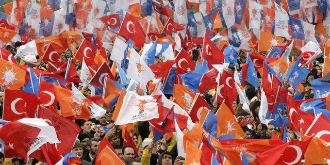 Laut den vorläufigen Zahlen kann die Oppositionspartei CHP in der Türkei landesweit einen Wahlerfolg feiern. (Archivbild) Türkei Wahl