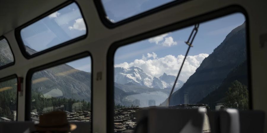 Zug Linie Visp-Zermatt