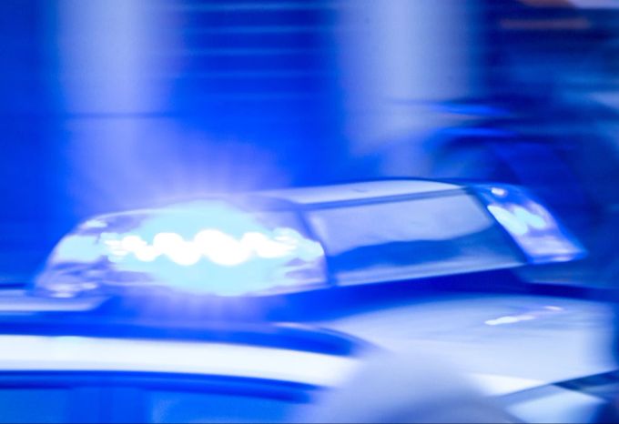 Die Polizei hat die Ermittlungen beim Brand in Boppelsen aufgenommen. boppelsen