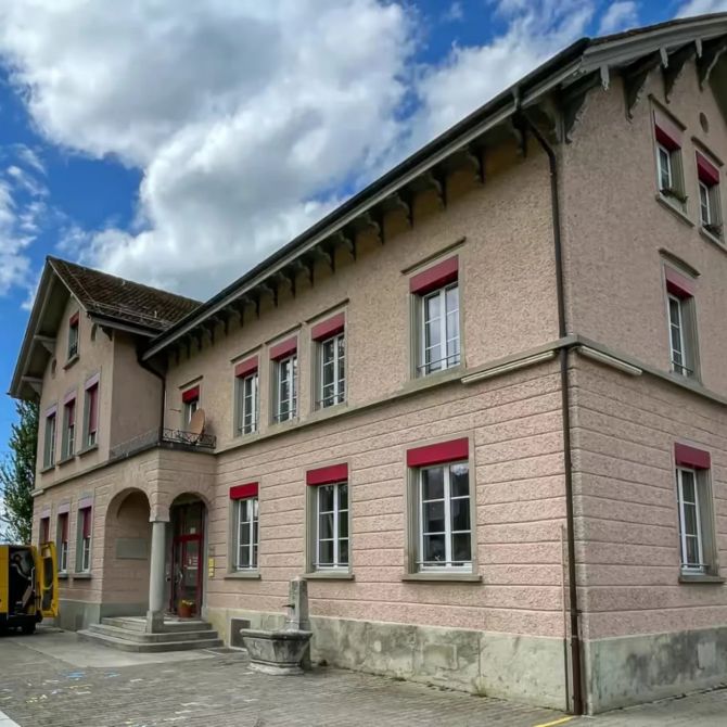 Dänikon-Hüttikon Schule Rücktritt Eltern