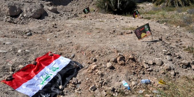 Im Irak werden immer wieder neue Massengräber entdeckt. (Archivbild) Massengrab Irak