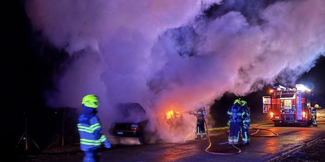 Autobrand in Algetshausen