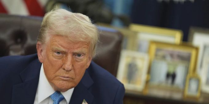 US-Präsident Trump soll planen, massenhaft Ermittler beim FBI zu entlassen. Trump FBI