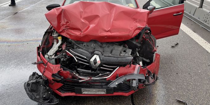 Bilten GL: Crash auf der A3 – mehrere Verletzte Bilten GL
