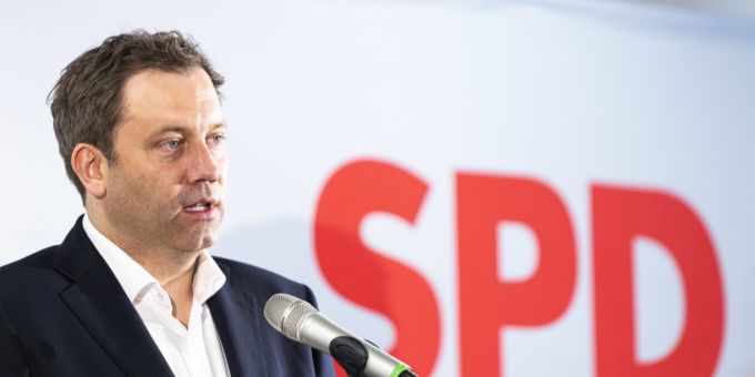 Lars Klingbeil will im Zollstreit einen Kompromiss finden. klingbeil