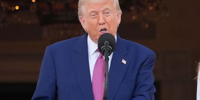 Nahost-Konflikt - Trump fordert bedingungslose Kapitulation des Irans