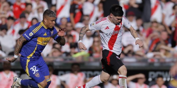Ayrton Costa (links) kann nicht an der Club-WM teilnehmen. Dem Boca-Juniors-Star wurde von der USA die Einreise verweigert. Ayrton Costa Klub-WM