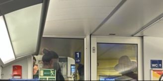 Staunen in Zürich - Zu fünft! SBB-Kontrolleure sehen aus «wie Band»