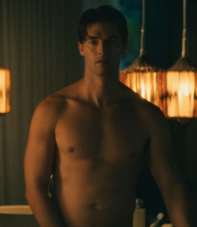 Patrick Schwarzenegger in einer Szene der Erfolgsserie «The White Lotus». Patrick Schwarzenegger