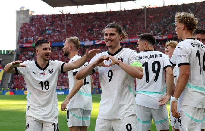 Marcel Sabitzer feiert sein Tor für Österreich gegen Holland an der EM 2024. EM 2024 Österreich Sabitzer