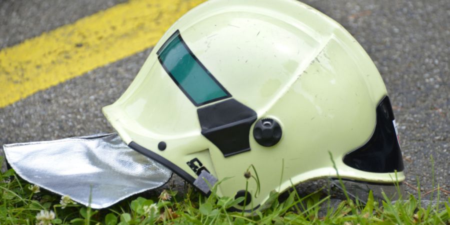 Die Aargauer Staatsanwaltschaft wirft einem 31-Jährigen vor, im August 2025 mehrere Brände im Freiamt gelegt zu haben. Die Feuerwehr habe diese rasch gelöscht. (Symbolbild)