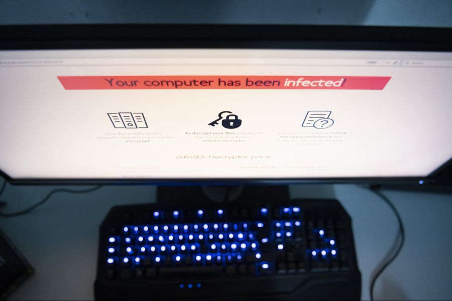 Die gängigste Masche: Malware, also schädliche Software.