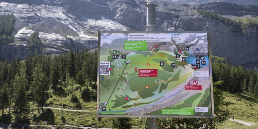 Die Flanke des Spitze Stei ob Kandersteg ist instabil, weshalb es dort Sperrgebiete gibt.