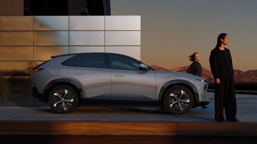 Mazda CX6 e
