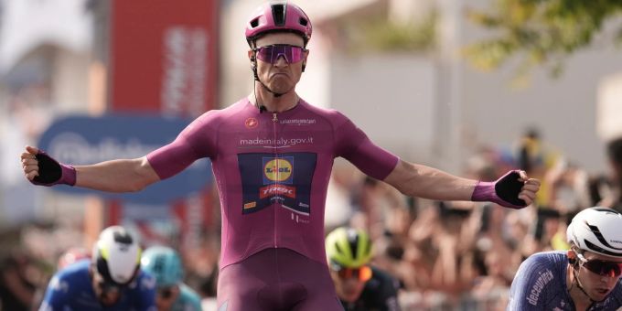 Giro d'Italia - Jonathan Milan feiert dritten Etappensieg im Sprint
