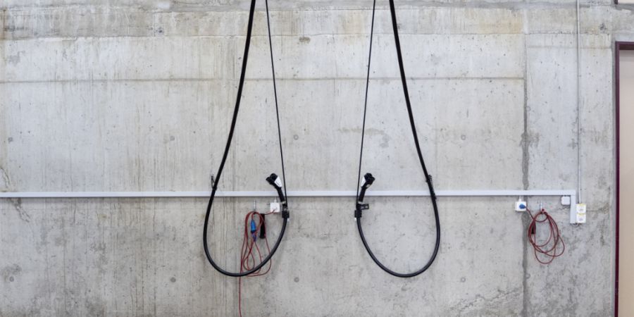 Die Berner Kantonsverwaltung setzt auf den flächendeckenden Ausbau der Ladeinfrastruktur. (Symbolbild)